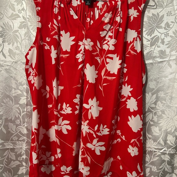 Simply Vera Vera Wang Tops - Simply Vera Vera Wang Red and White Floral Top